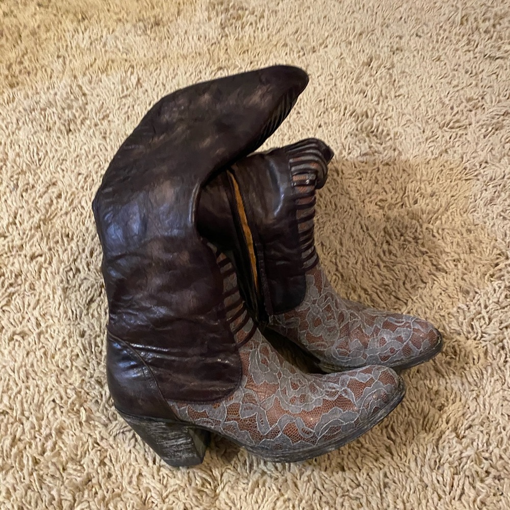 Old gringo boots